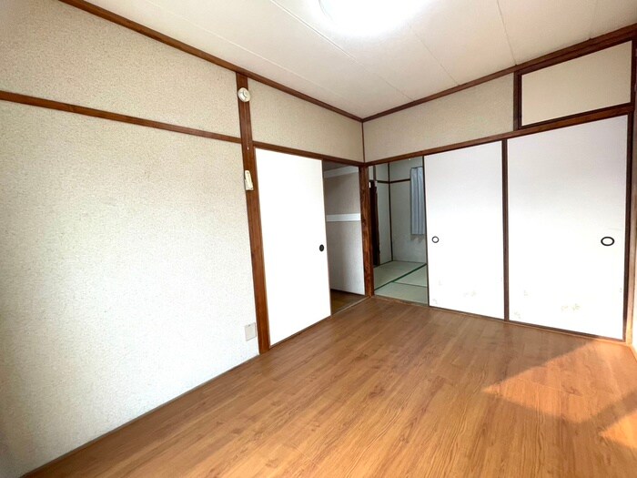 物件内観写真8　(居室)