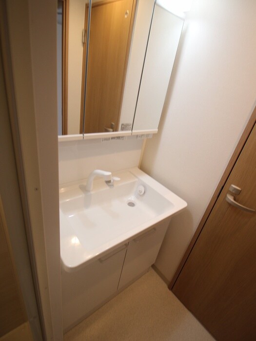 物件内観写真11　(洗面)