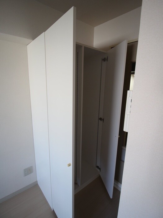物件内観写真18　(収納)