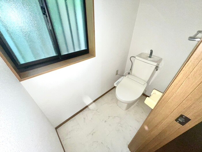 物件内観写真10　(トイレ)