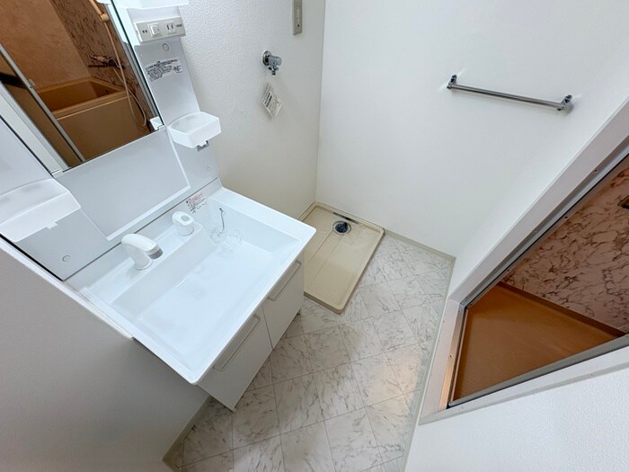 物件内観写真11　(洗面)