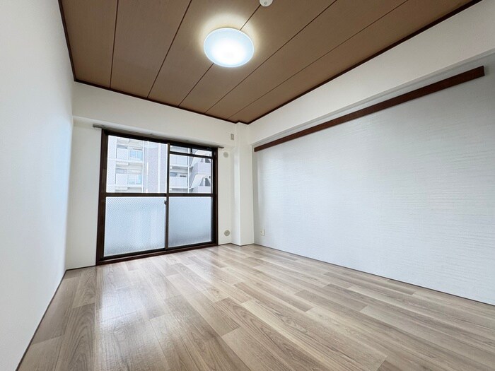 物件内観写真14　(居室)