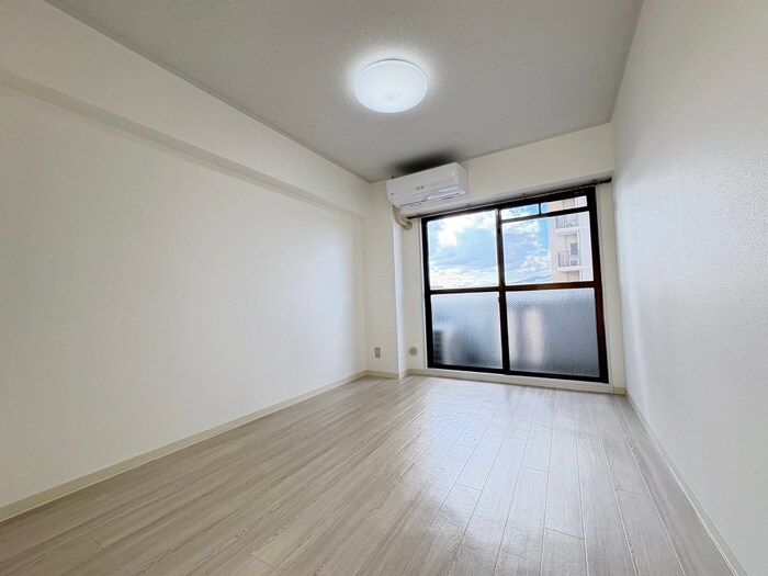 物件内観写真18　(居室)