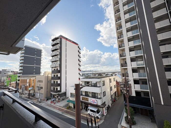 物件内観写真22　(室内からの展望)