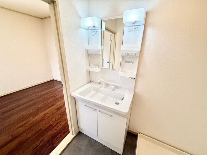 物件内観写真13　(洗面)