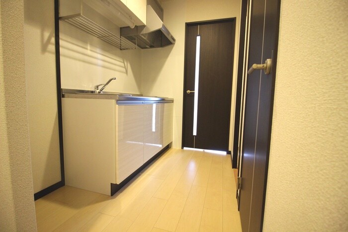 物件内観写真14　(廊下)