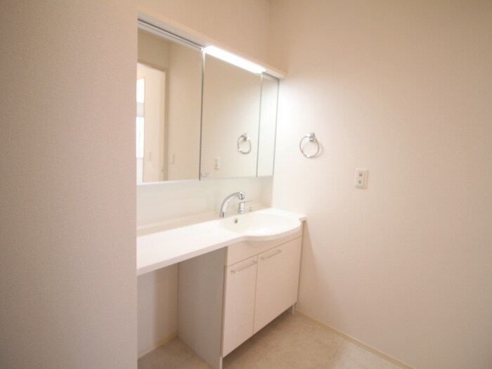 物件内観写真17　(洗面)