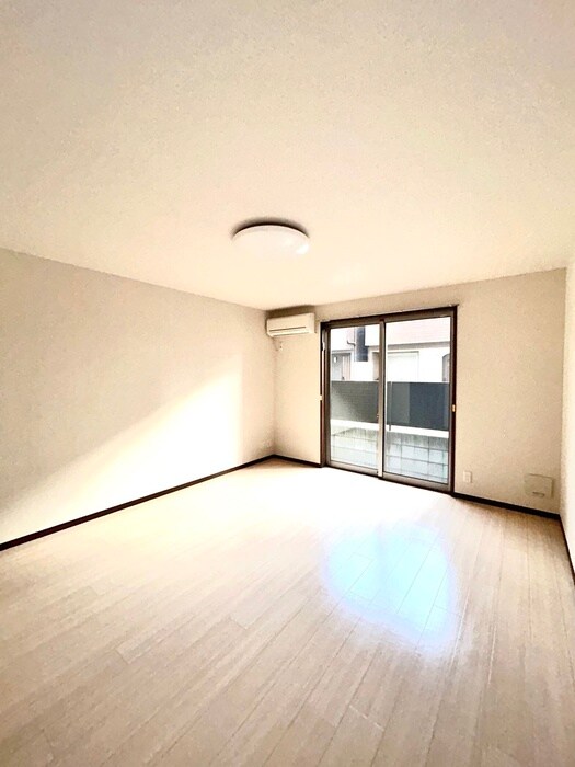 物件内観写真13　(居室)