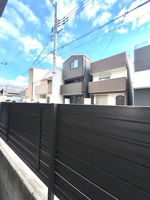 物件内観写真22　(室内からの展望)