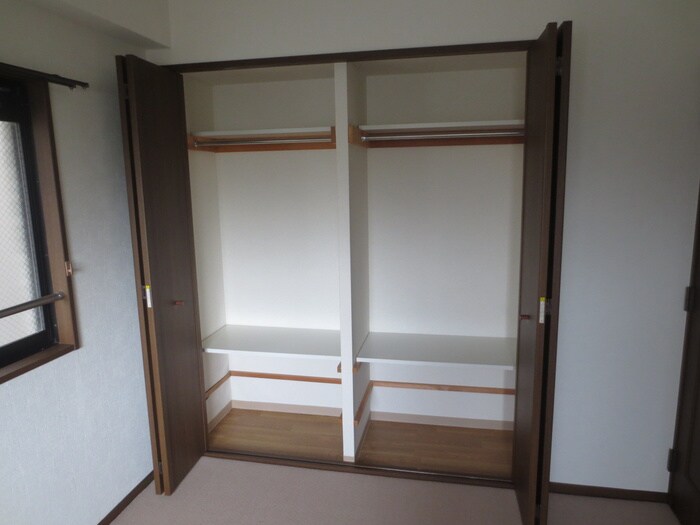 物件内観写真13　(収納)