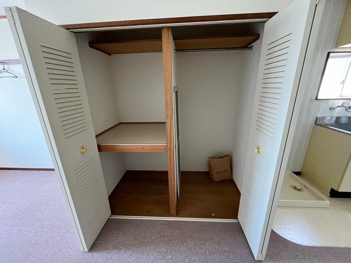 物件内観写真16　(収納)