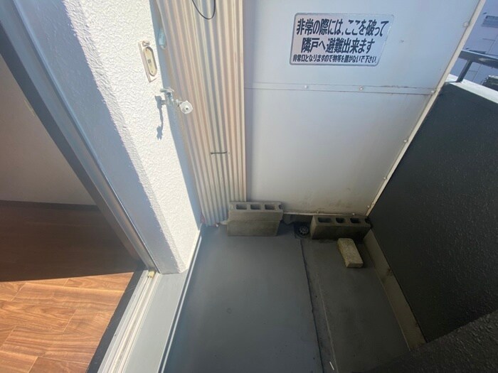 物件内観写真21　(洗濯機置場)