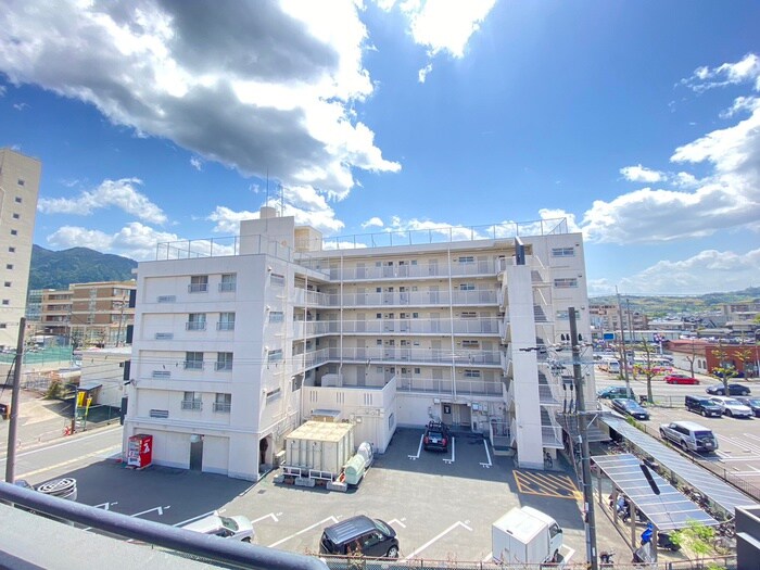 物件内観写真21　(室内からの展望)