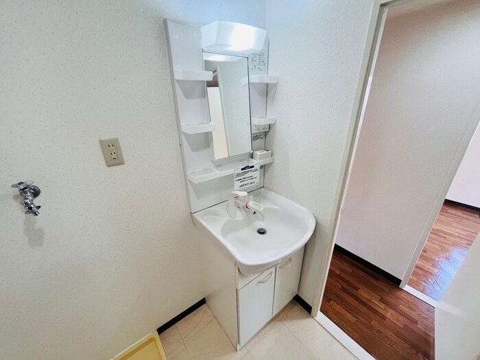 物件内観写真11　(洗面)