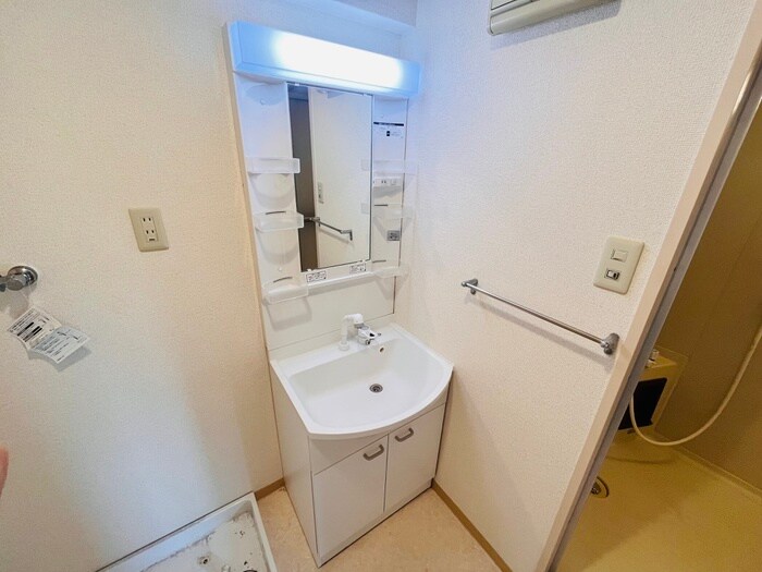 物件内観写真12　(洗面)