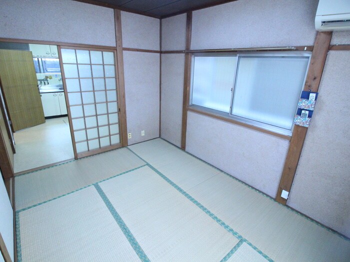 物件内観写真4　(居室)