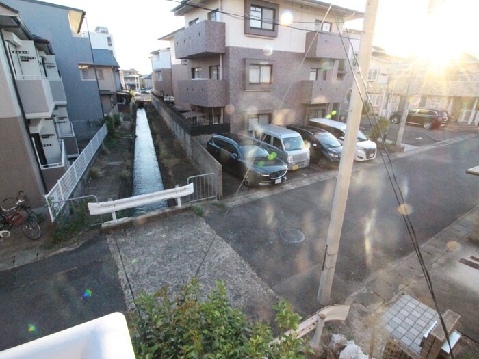 物件内観写真21　(室内からの展望)