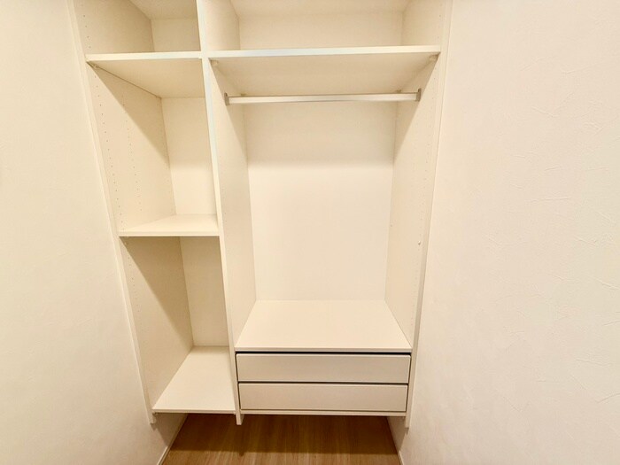物件内観写真10　(収納)