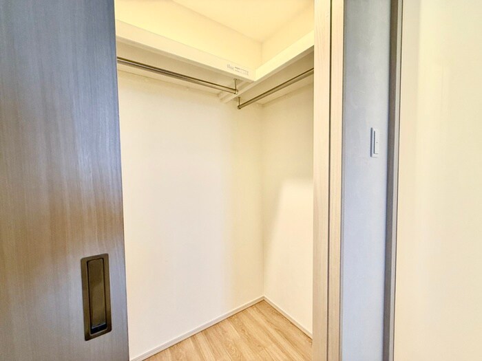 物件内観写真10　(収納)