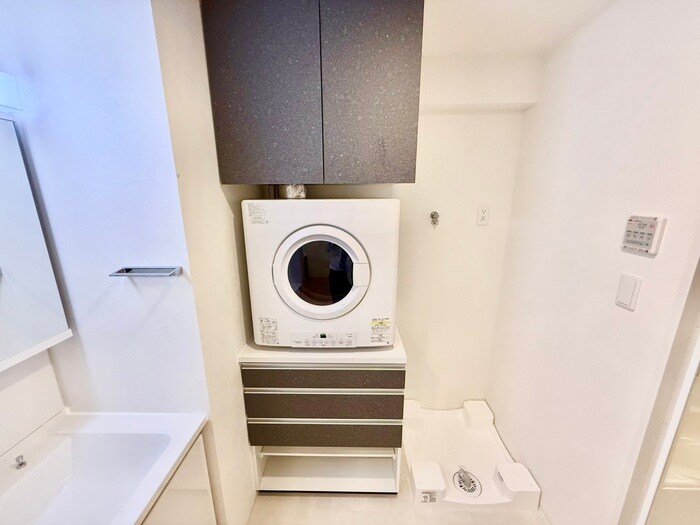 物件内観写真21　(洗濯機置場)