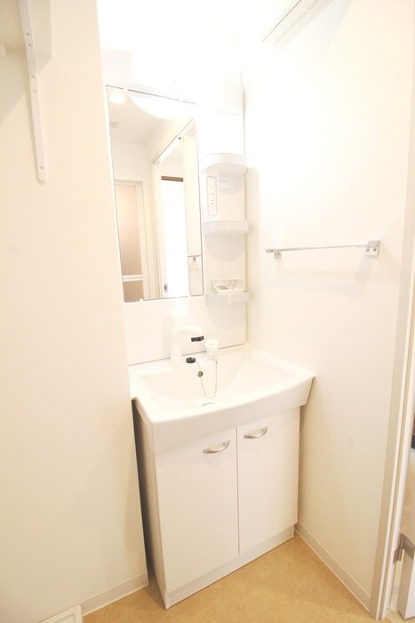 物件内観写真9　(洗面)
