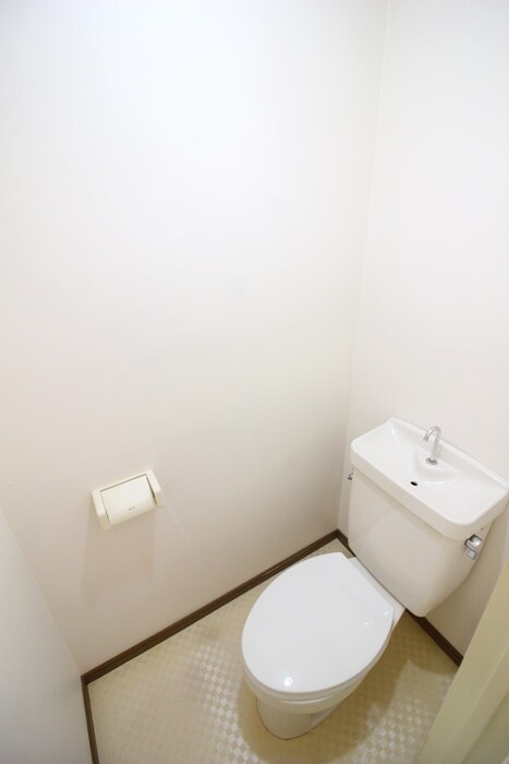物件内観写真8　(トイレ)