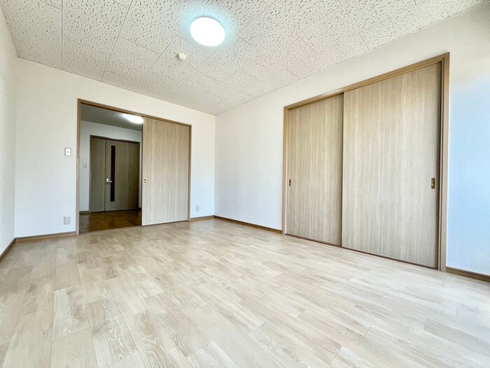 物件内観写真8　(居室)