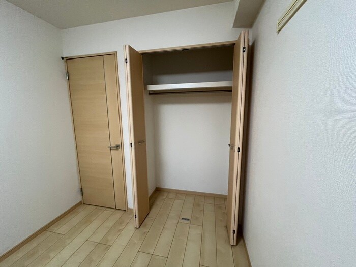 物件内観写真13　(収納)