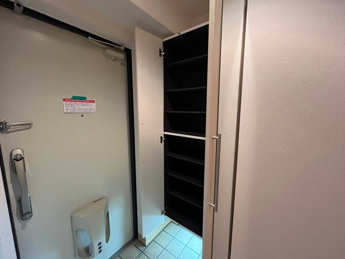 物件内観写真20　(靴箱)