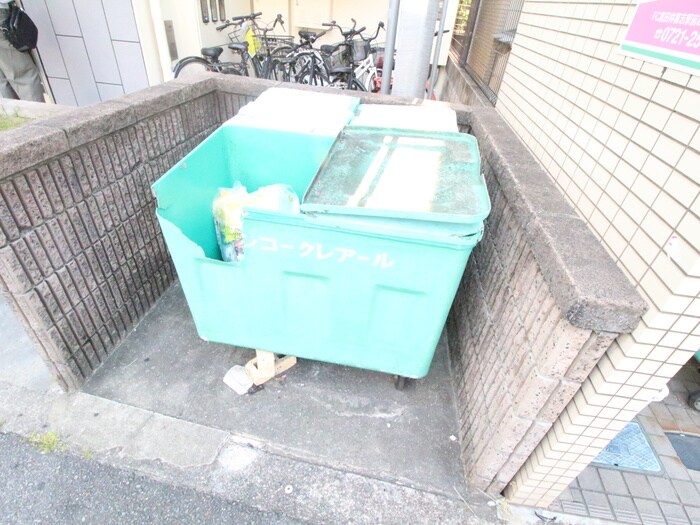 物件外観写真6　(建物設備)