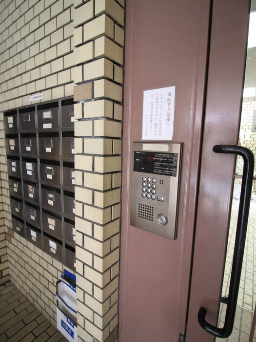 物件外観写真4　(建物設備)