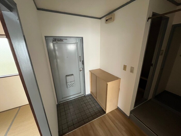 物件内観写真19　(玄関)