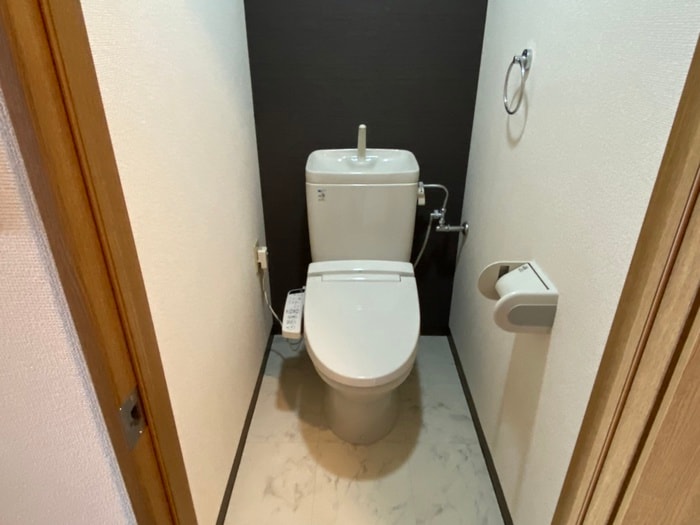 物件内観写真11　(トイレ)