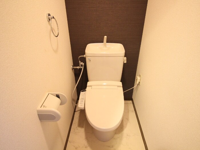 物件内観写真14　(トイレ)