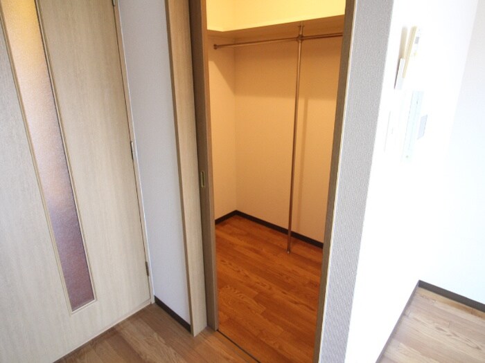 物件内観写真16　(収納)