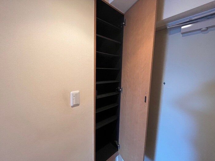 物件内観写真16　(靴箱)