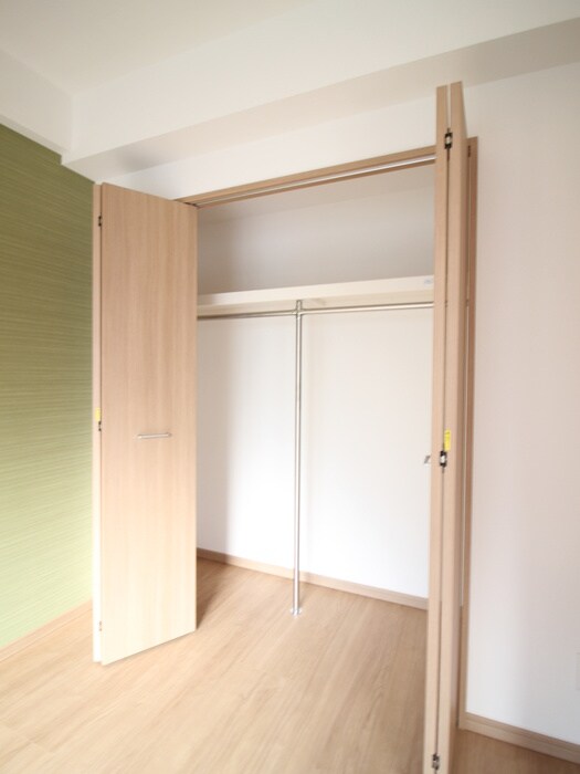 物件内観写真10　(収納)