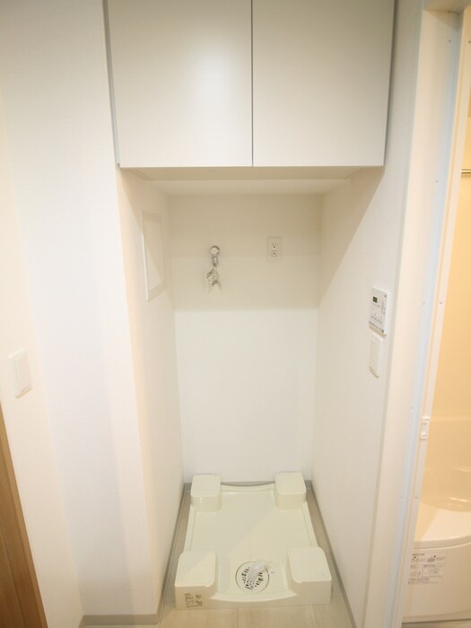 物件内観写真17　(洗濯機置場)