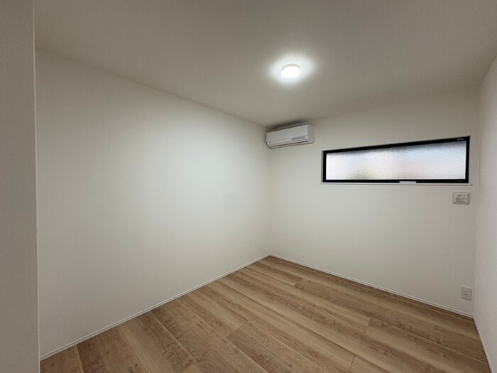 物件内観写真10　(居室)