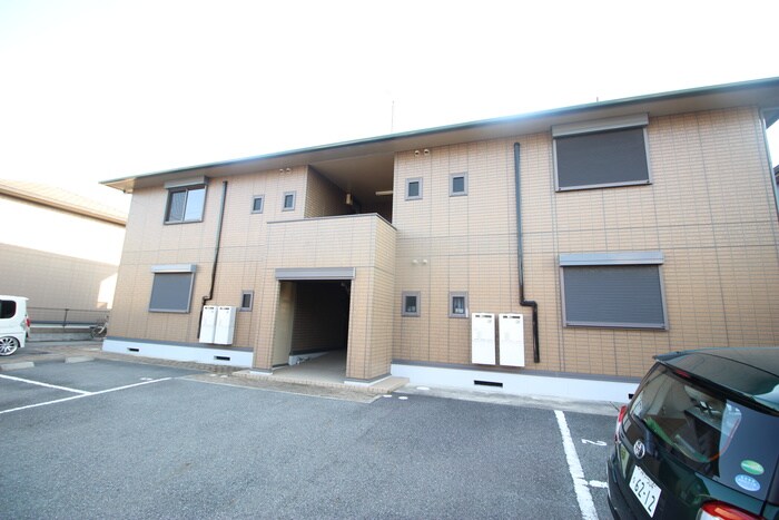 物件外観写真6　(外観写真)