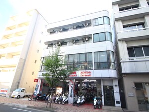 メゾン西院外観写真