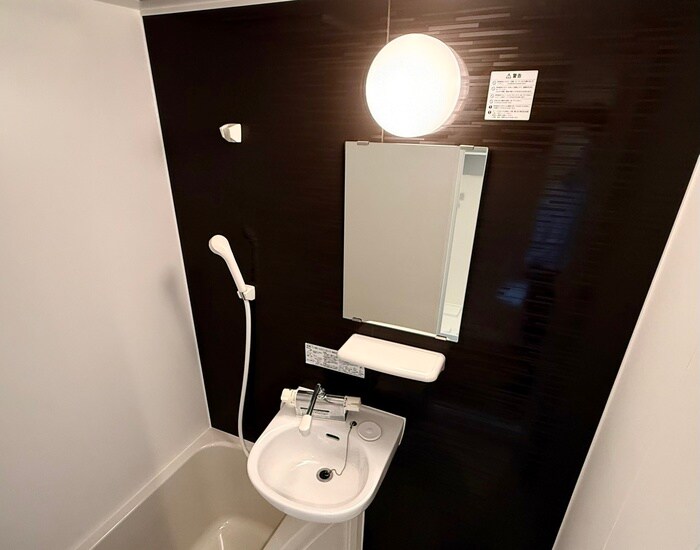 物件内観写真9　(洗面)