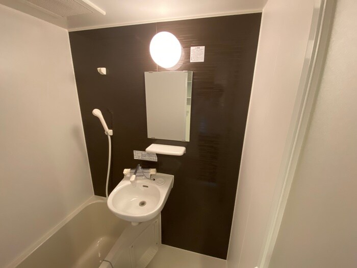 物件内観写真10　(洗面)