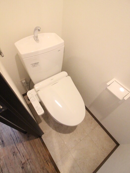 物件内観写真12　(トイレ)