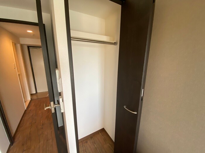 物件内観写真15　(収納)