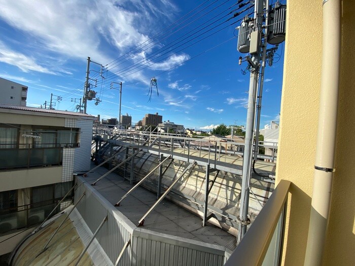 物件内観写真19　(室内からの展望)