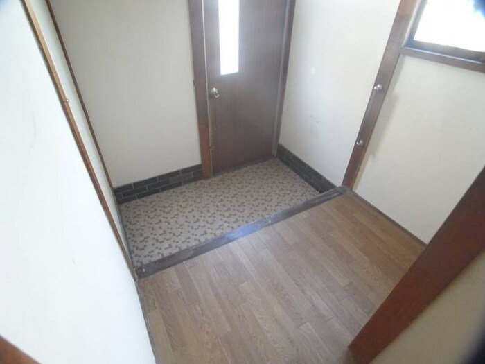 物件内観写真20　(玄関)