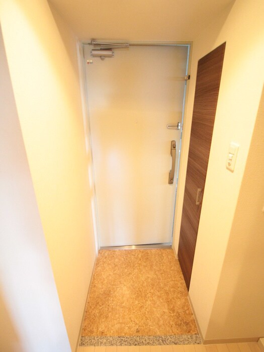 物件内観写真20　(玄関)