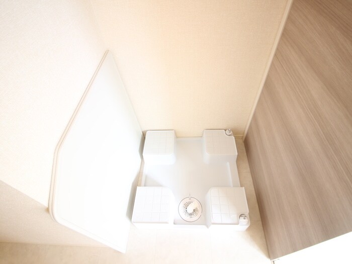 物件内観写真20　(洗濯機置場)