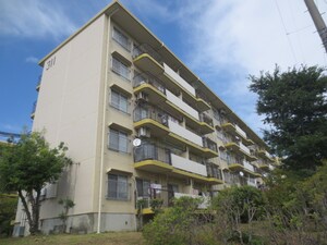 男山第4住宅 311棟（402）外観写真
